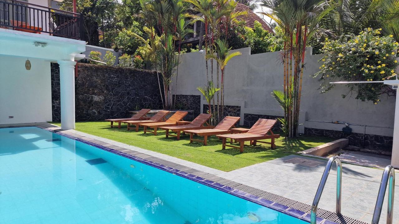 Hotel Chill Hill Hikkaduwa Esterno foto