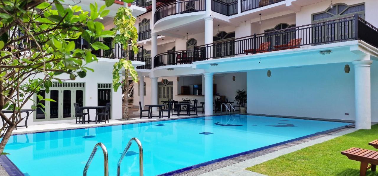 Hotel Chill Hill Hikkaduwa Esterno foto
