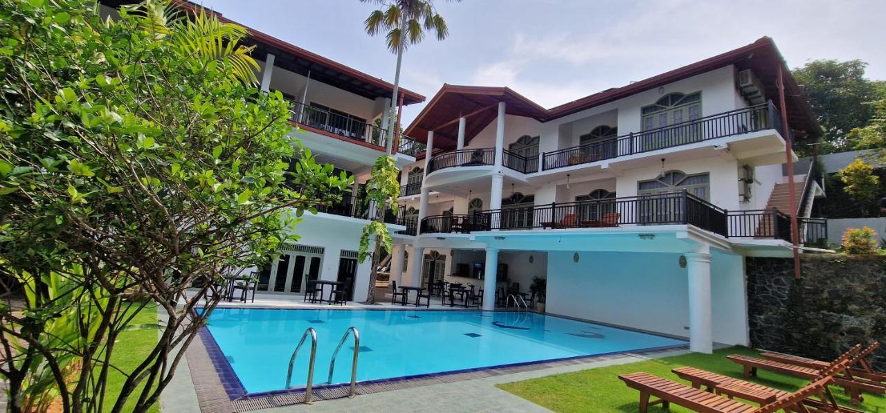 Hotel Chill Hill Hikkaduwa Esterno foto