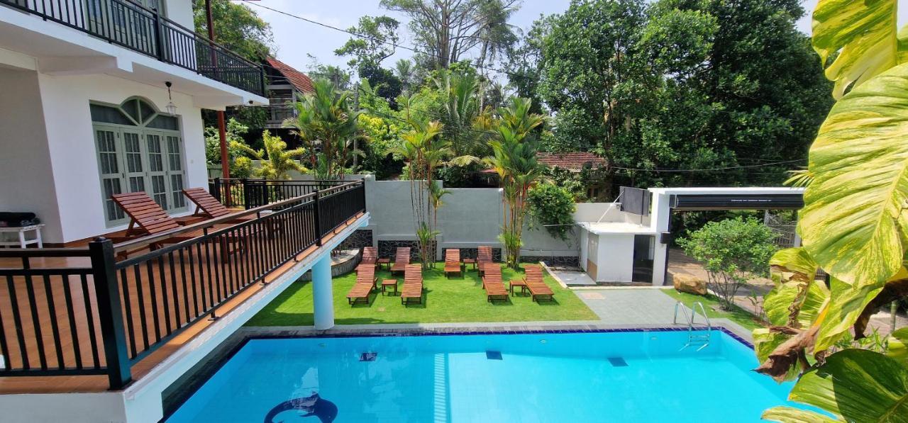 Hotel Chill Hill Hikkaduwa Esterno foto