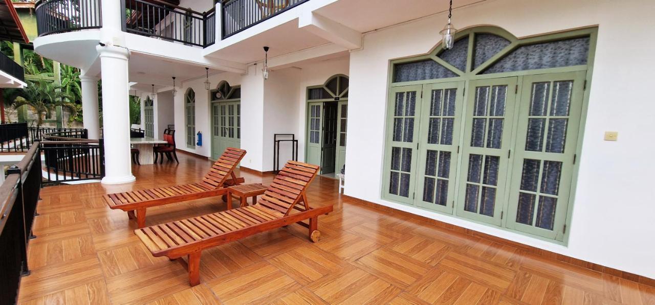 Hotel Chill Hill Hikkaduwa Esterno foto