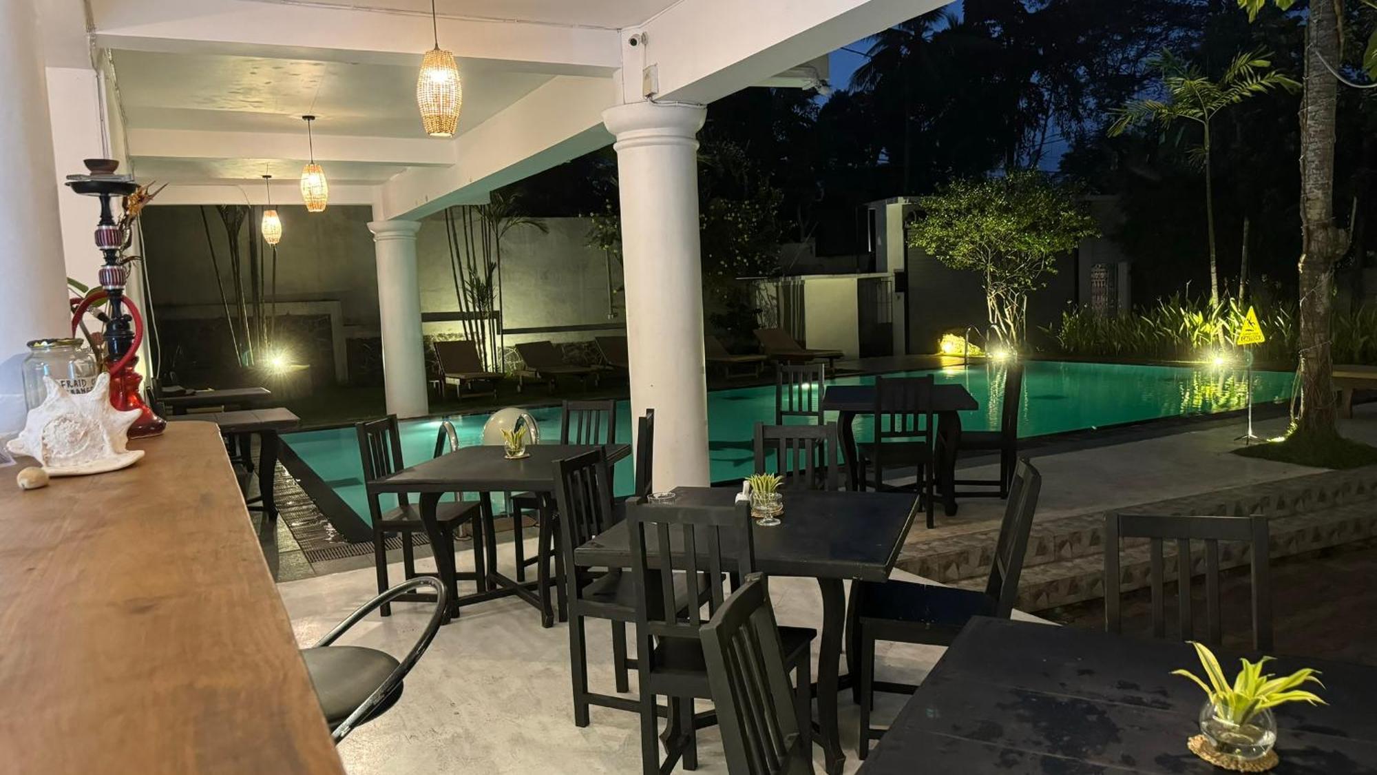 Hotel Chill Hill Hikkaduwa Esterno foto