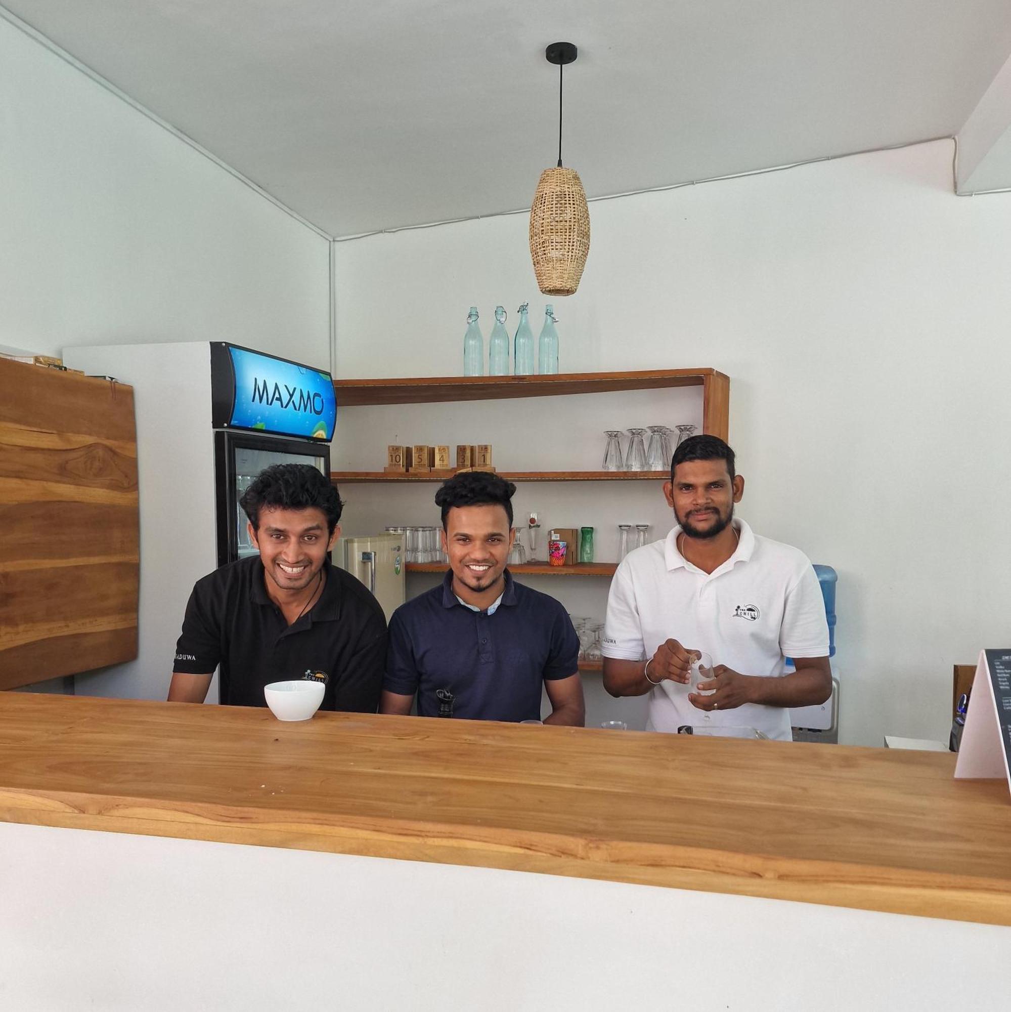 Hotel Chill Hill Hikkaduwa Esterno foto